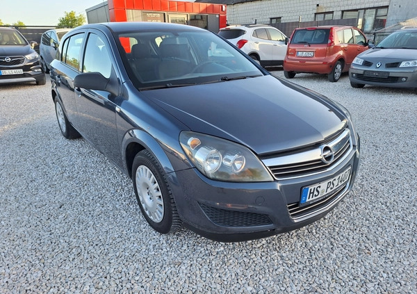 Opel Astra cena 14999 przebieg: 174100, rok produkcji 2009 z Śrem małe 352